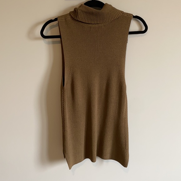 Mendocino Sleeveless Turtleneck- M - Picture 4 of 4